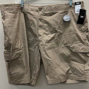 Lee Size 48  Men's Color Nomad New with Tags  Cargo Shorts